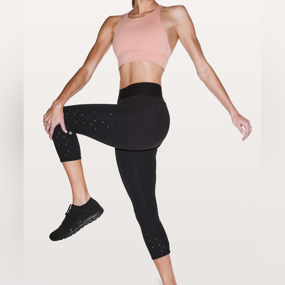LULULEMON X SOULCYCLE To The Beat Crop 21" - W6ASRS - Black - Sz 4